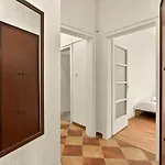 Sea Garden شقة فارنا