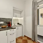 Sea Garden شقة